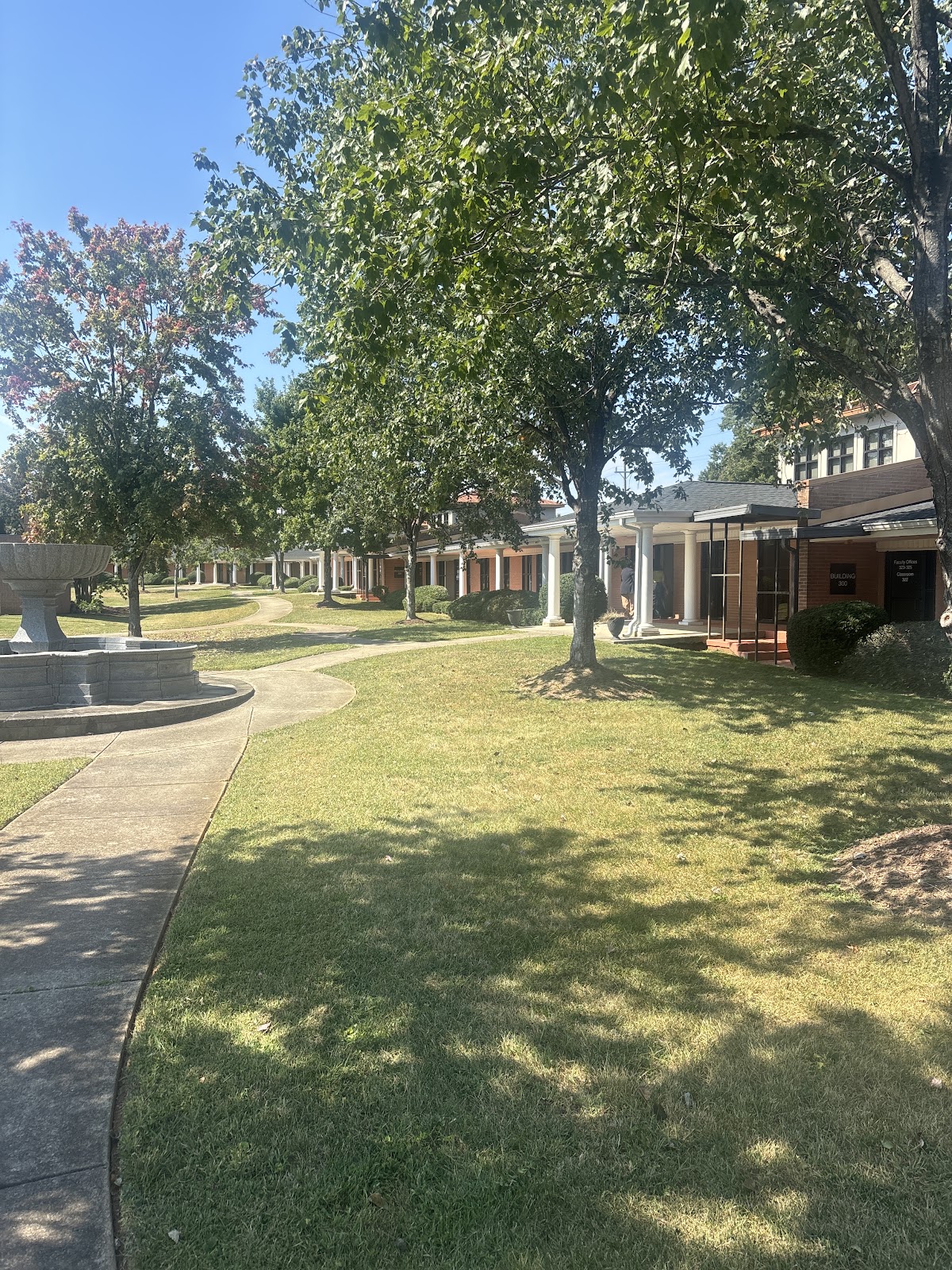 Hood Theological Seminary campus