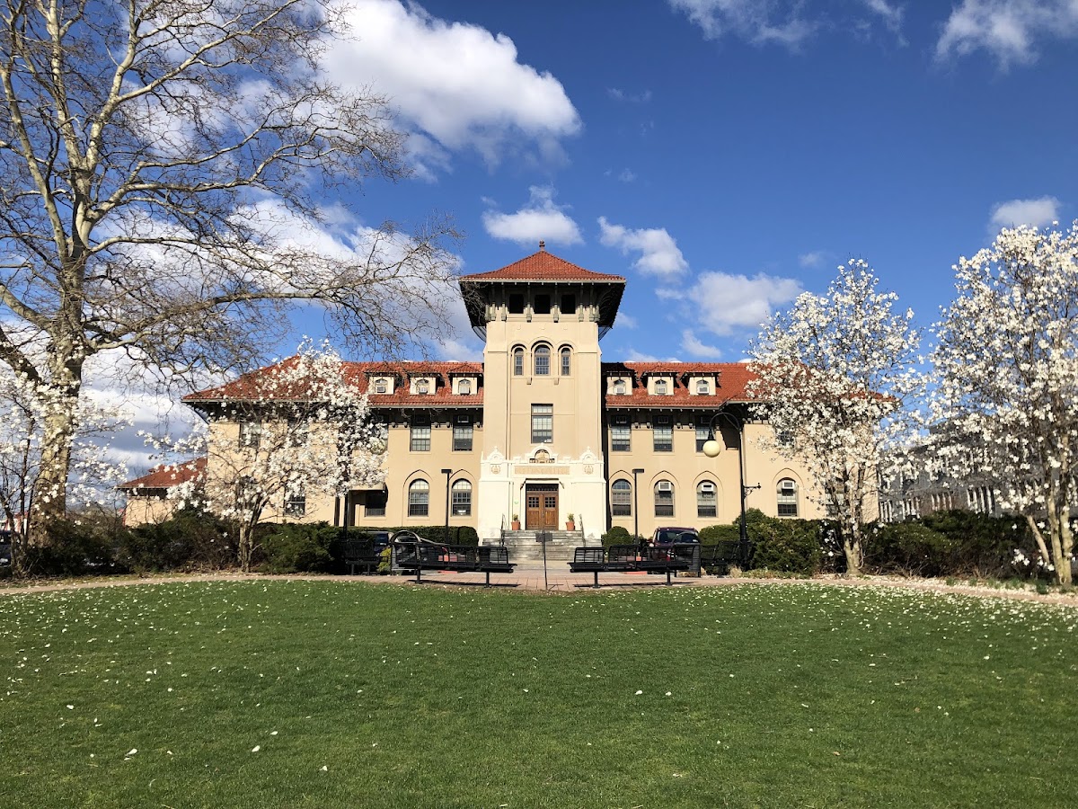 CUNY Queens College campus